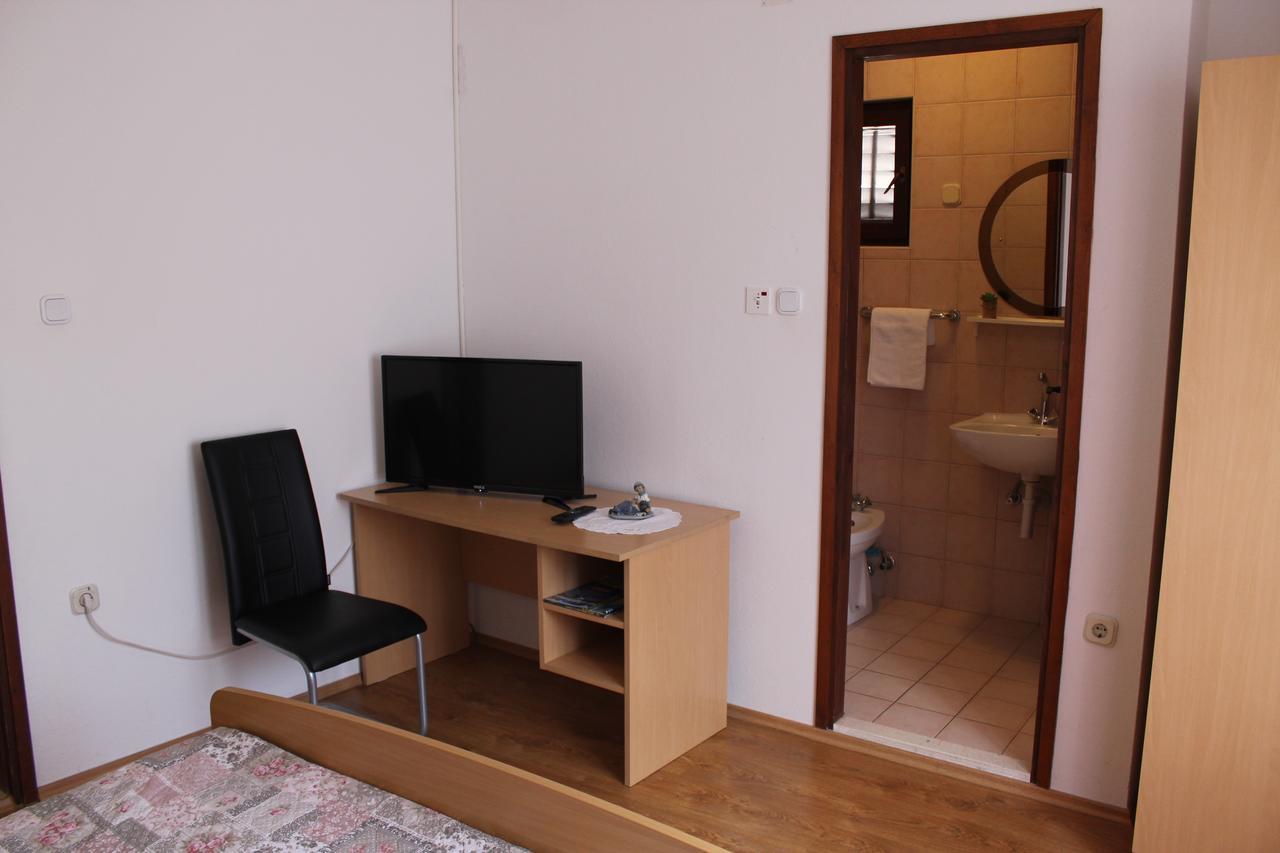 Apartments Kekel Biograd Na Moru Buitenkant foto